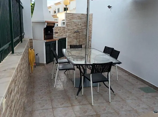 Vivenda Ferias Nyaraló *
